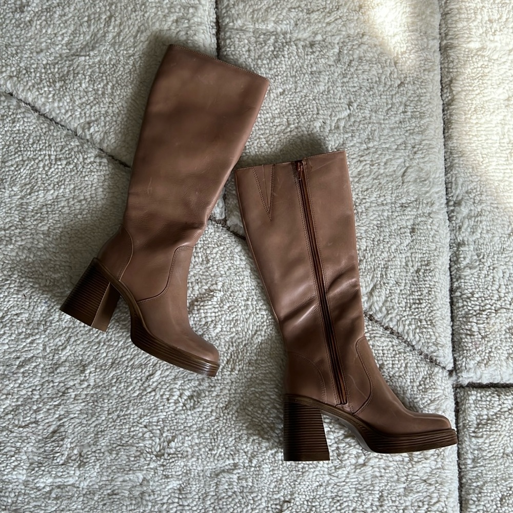 Never Worn Steve Madden Chunky Nude Tan Brown Heeled Knee High Boots 7.5